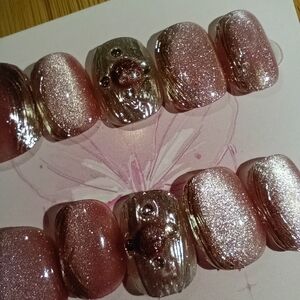 Cat Eye Pink & Chrome Press-On Shorty Square Nails